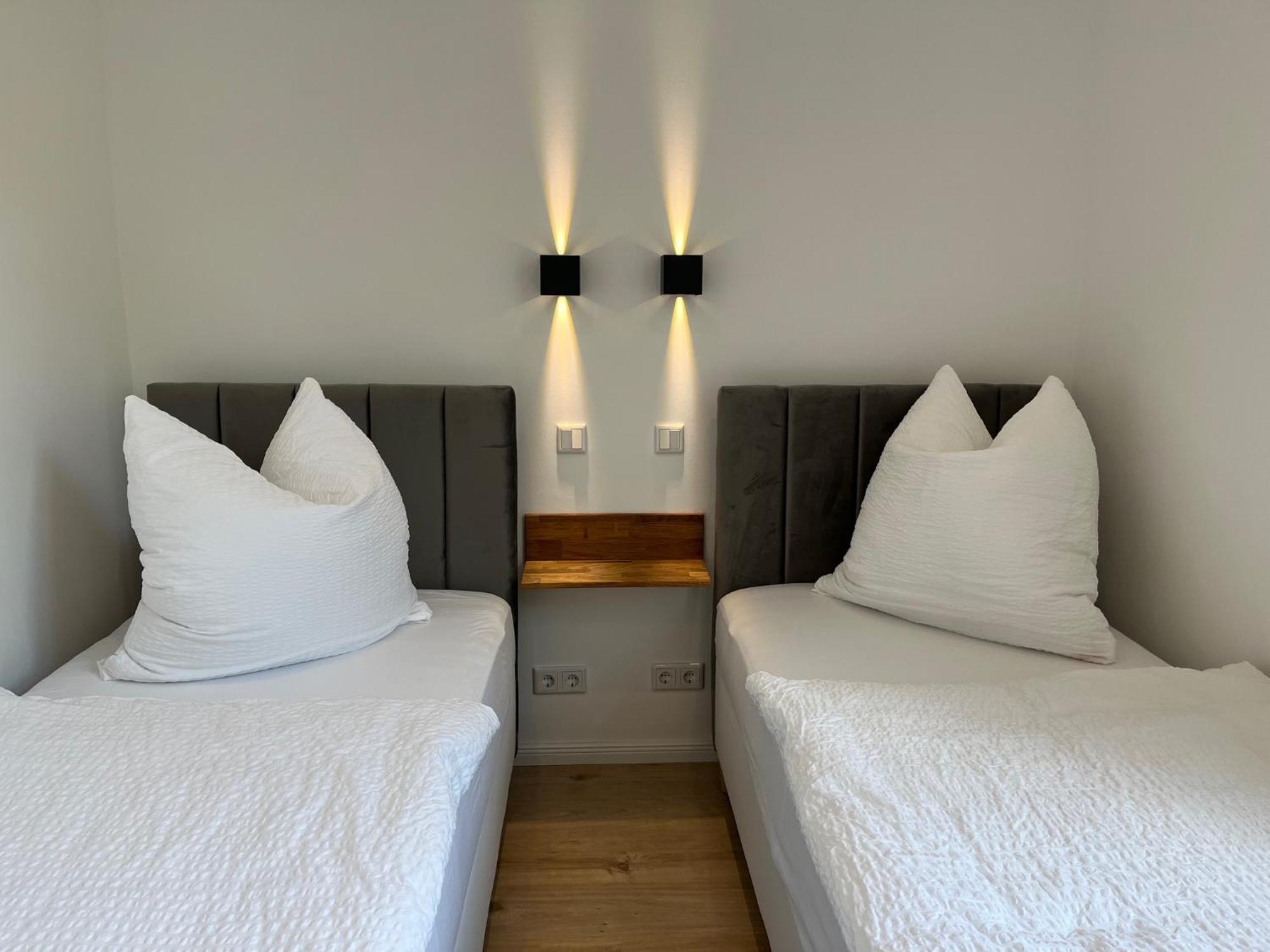 Remise 23a - 2schlafzimmer Fuer 4-koepfige Familie * Schoenefeld
